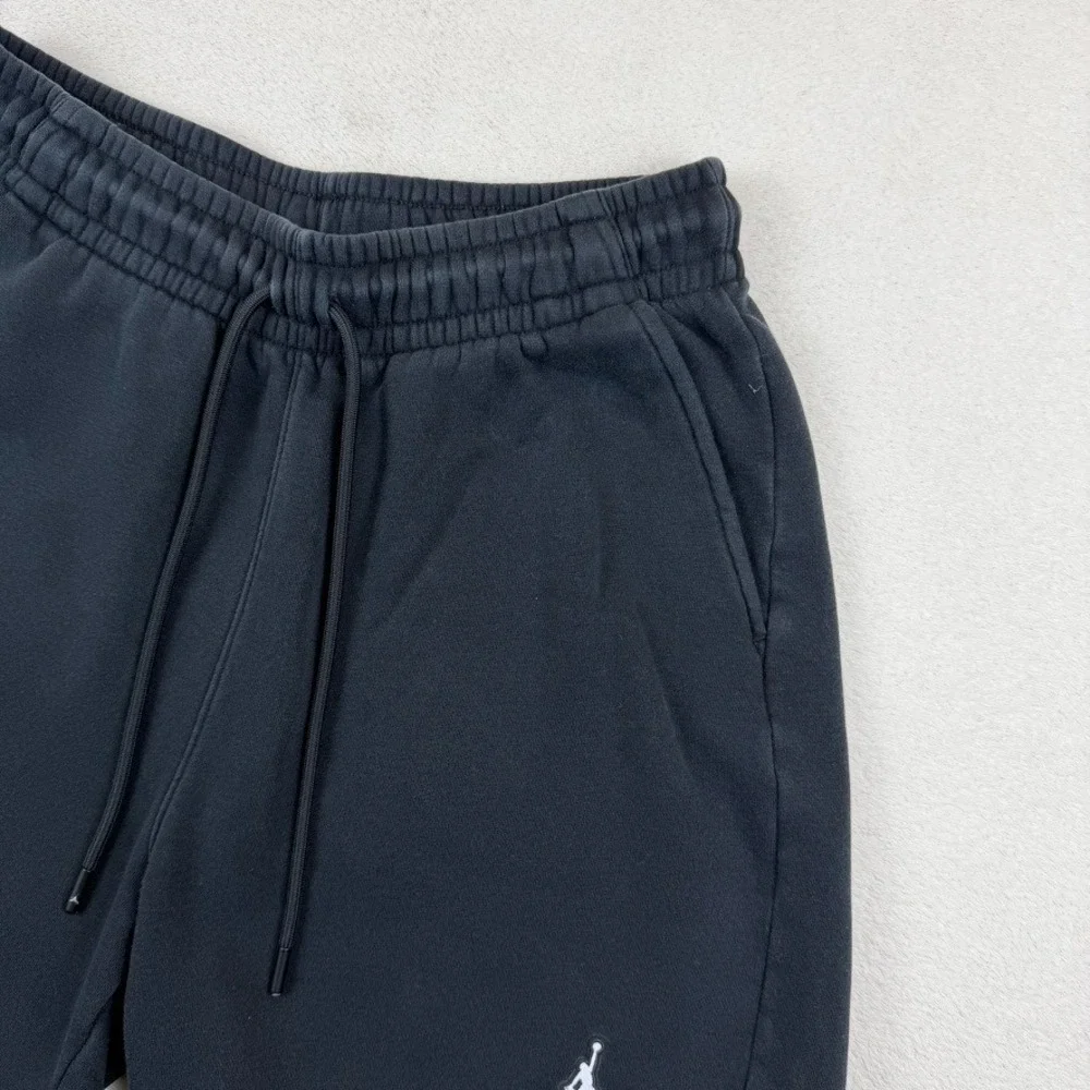 Jordan Essentials Fleece Shorts Mens Small Black Jumpman DA9822-010 Athletic‎